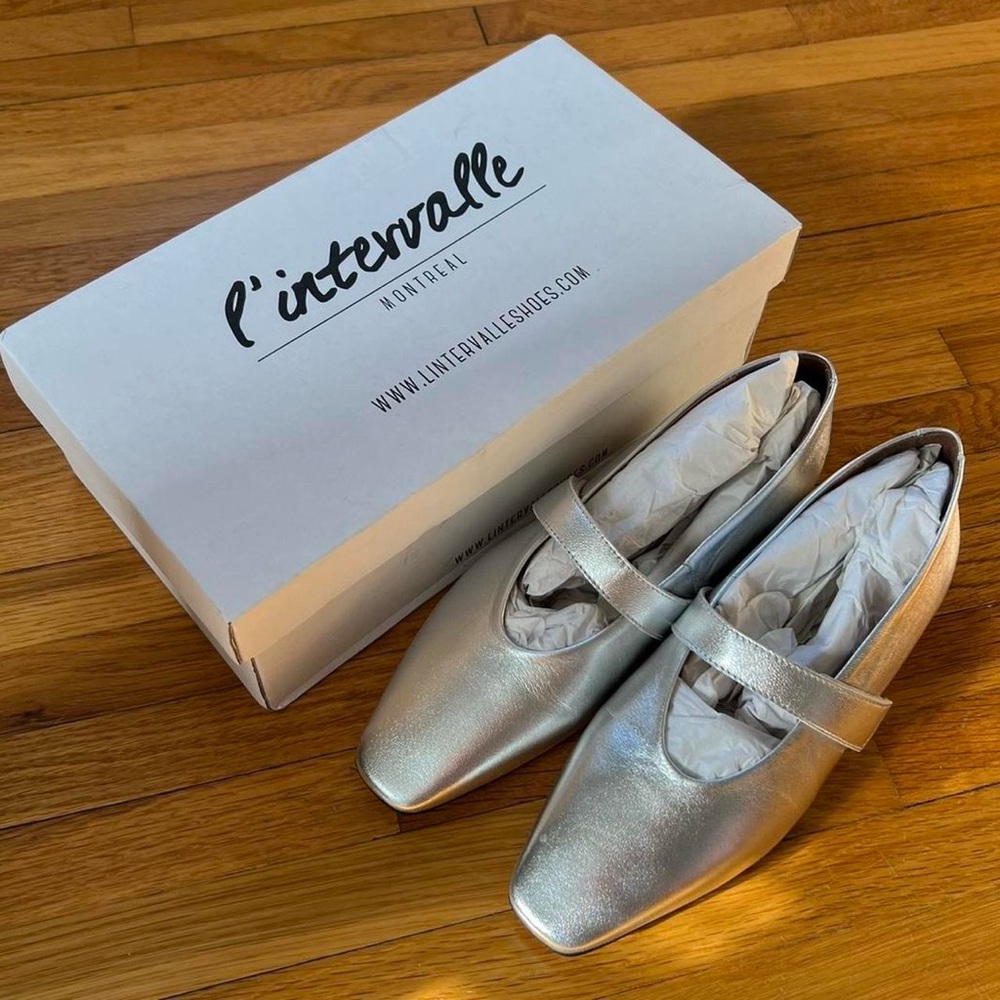 L'INTERVALLE Silver Metallic Mary Jane Flats